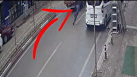 Yolun karşısına geçmek isterken seyir halindeki kamyonetin kapağı çarptı