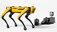 Boston Dynamics'in robot köpeği Spot artık kendi kendine şarj olabiliyor