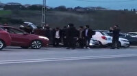 Beylikdüzü'nde yol kenarında maskesiz, mesafesiz halay