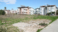 Başkasına ait arsayı internetten satışa çıkardı