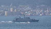 Mayın avcı gemisi Çanakkale Boğazı'ndan geçti