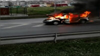 Avcılar'da yanarak kayan araç korku saçtı