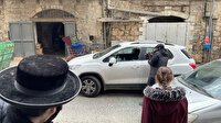 AA ekibi ve aracı Kudüs'te Ultra-Ortodoks Yahudilerin saldırısına uğradı