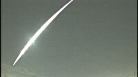 Japonya’da ateş topuna dönen göktaşı gökyüzünü aydınlattı