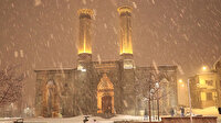 Erzurum'da kar yağışı etkisini sürdürüyor