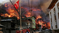 Artvin’de köyde yangın: 50’ye yakın ev alevlere teslim oldu