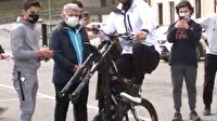 Kenan Sofuoğlu'ndan bisikletle tek teker şovu