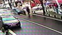 Ümraniye'de dehşet anları: Kaput üstünde metrelerce sürüklendi