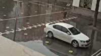 Niğde'de minik öğrenci şiddetli yağmura rağmen tek başına İstiklal Marşı okudu