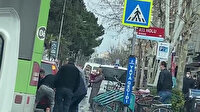 Hatalı park edilen aracı yolun kenarına vatandaşlar itti