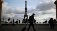 Fransa'da bir aylık kapanma kararı: 10 kilometreden uzağa gitmek yasaklandı