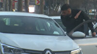 Trafik magandası durdurduğu araçtaki sürücüyü darp etti