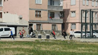 Bursa'da kısıtlamada parkta oynayan gençlerin polisten kaçma anı kamerada