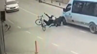 Üsküdar'da minibüse yetişmek isteyen kişi bisiklet sürücüsüyle çarpıştı