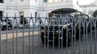 Askeri cunta İngiltere'nin Myanmar Büyükelçiliği'ni işgal etti