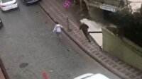 Eyüpsultan’da güpegündüz silahlı çatışma: Korku dolu anlar kamerada