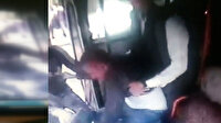 Adana'da ücret ödemeden otobüse binen iki genç, şoförü darbetti