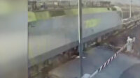 Adana'daki tren kazasının güvenlik kamerası kayıtları ortaya çıktı