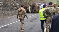 Hakkari-Van yolunda askeri araç devrildi: 3 askerimiz yaralandı