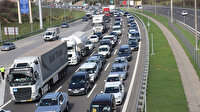 Kısıtlamadan kaçış trafiği Bolu’ya ulaştı: Araçlar kontak kapattı