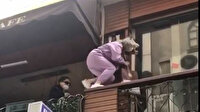 Polis kafeye baskın yapınca balkondan balkona kaçmaya çalıştılar