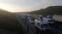 Kuzey Marmara Otoyolu’nu trafiğe kapatan kaza: Kireç yüklü TIR devrildi