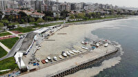 Caddebostan Sahili’nde çirkin manzara: Deniz salyası tedirginliği artarak devam ediyor