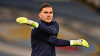 Manchester City kalecisi Ederson'dan PSG maçında '10 numara' pası