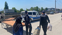 Polis yaşlılar için özel ekip kurdu: Eşyalarını pazardan evlerine kadar taşıdı