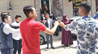 Esenyurt’ta gelin almaya giden damat ve ailesinden maskesiz halay