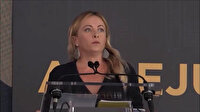 İtalyan siyasetçi Meloni’den Macron’a: Afrikalılar senin politikaların yüzünden kıtalarını terk ediyor
