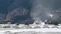 Antalya'da seraların naylonlarını uçuran hortum anı