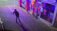 Samsun'da bankaya taşlı saldırı kamerada