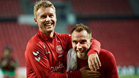Danimarka'da kahraman Simon Kjaer