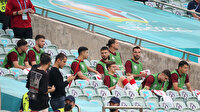 Milli futbolcudan Şenol Güneş'e dikkati çeken tepki: Gülerek tribüne çıktı