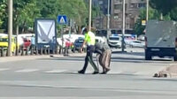 Mevlana Türbesi'ni ziyarete giden 100 yaşındaki Müzeyyen Nine'ye polis şefkati