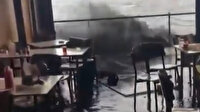 Boğazdan geçen savaş gemilerinin dalgası sert vurdu: Çengelköy'deki kafeleri su bastı