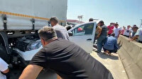 Sakarya'da kontrolden çıkan otomobil tıra ok gibi saplandı