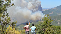 Mersin'deki yangın yerleşim yerlerini tehdit etmeye başladı: 50 ev tedbir amaçlı tahliye edildi