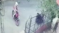 Şişli’de motosiklet hırsızlığı kamerada