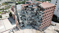 Tarihi Haydarpaşa Numune Hastanesi'nin dahiliye binasının yıkımına başlandı