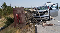 Afyonkarahisar'da minibüs römorka çarptı: 7 kişi yaralandı