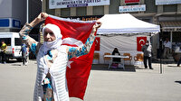 Muş'ta 3 kişinin teslim olmasını HDP binası önünde halay çekerek kutladı