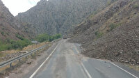 Artvin-Erzurum karayolunda heyelan: Ulaşıma kapandı