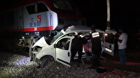 Uşak’ta trenin çarptığı araç 320 metre sürüklendi: İki kişi hayatını kaybetti