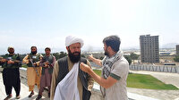 Yeni Şafak'ın Taliban komutanıyla röportajı sırasında Kabil Havalimanı'nda patlama meydana geldi