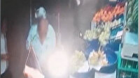 Sultangazi'de köpekten kaçan kedi adamın başına çıktı