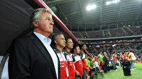 Hiddink teknik direktörlüğü bıraktı