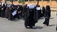 Afganistan'da kız öğrenciler Taliban'a destek yürüyüşü düzenledi