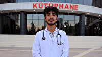 İnşaatında çalıştığı kütüphaneye doktor adayı olarak gidiyor